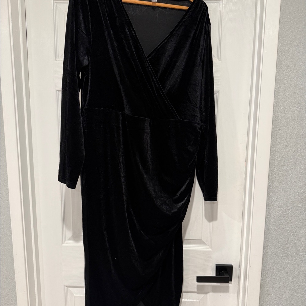 Elegant Black Velvet Dress